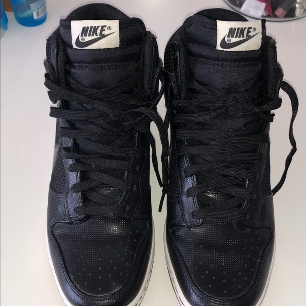 Nike Shoes - Nike Dunk High Shoe